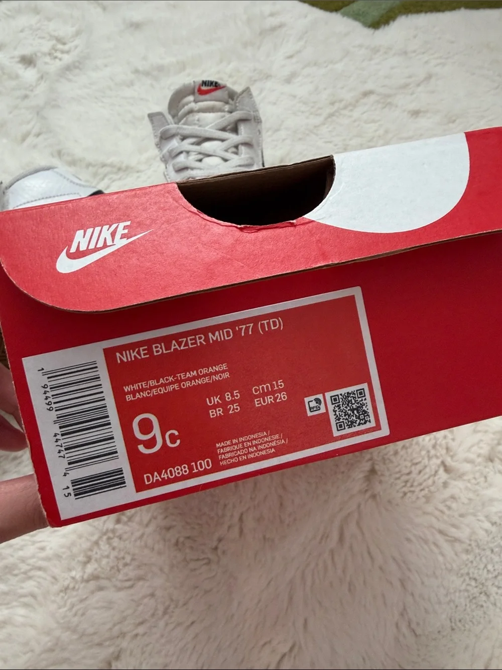Nike Kids White and Black Blazer Mid ‘77 (TD)